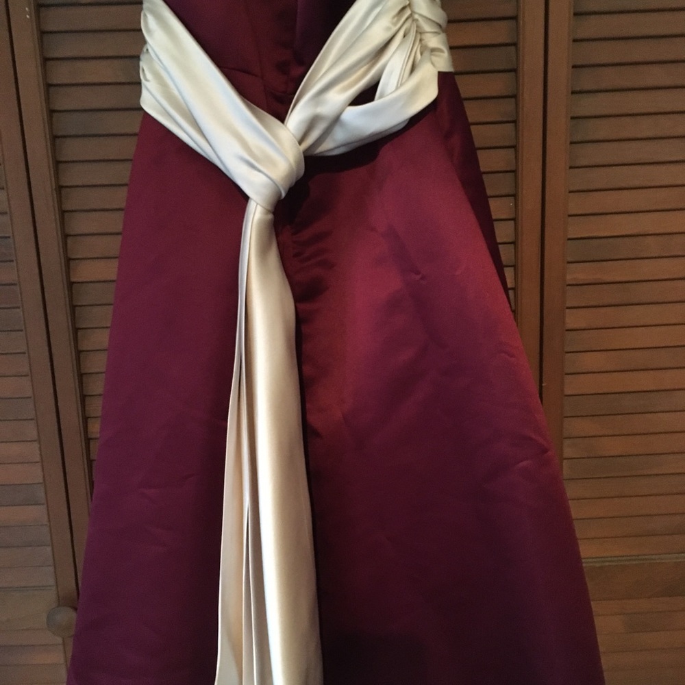 Mauve Bridesmaid dress with cream sash